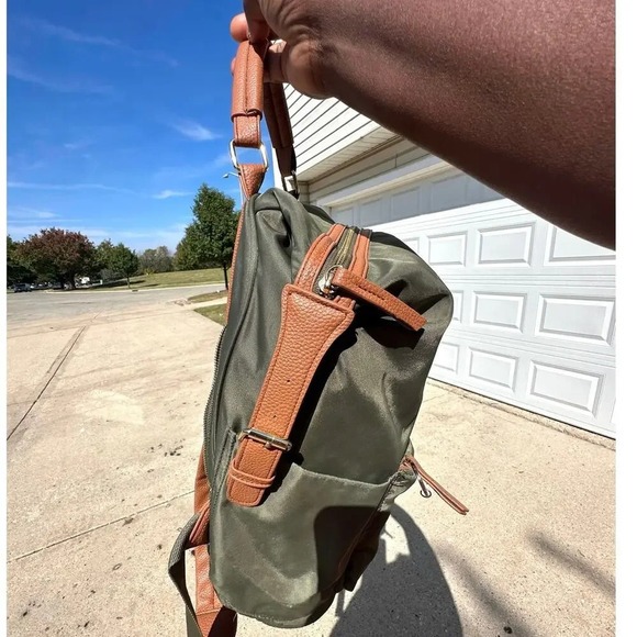 Tommy Bahama Olive Green Backpack - Picture 4 of 12